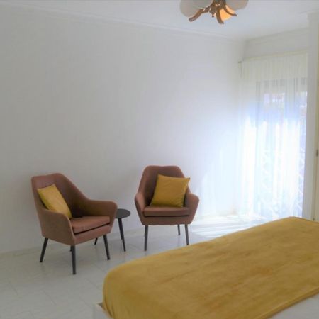 Apartamento Espacoso Com Estacionamento Incluido Portimão Exterior photo